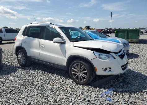 2010 Volkswagen Tiguan S из США, поврежденный, VIN WVGAV9AX4AW509914